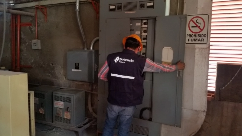 Instalaciones Eléctricas Industriales, Comerciales y Residenciales Instalaciones Eléctricas Industriales, Comerciales y Residenciales